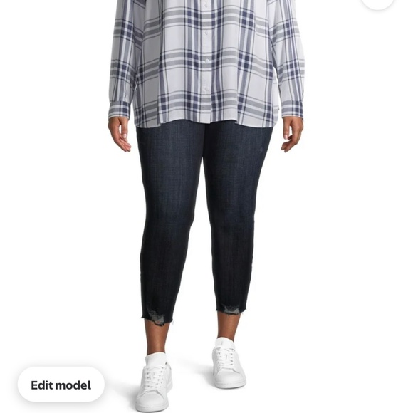 Terra and Sky Women’s Plus Pull On Dark Wash Denim Capris Size 3X (24W-26W) NWT - Picture 3 of 9